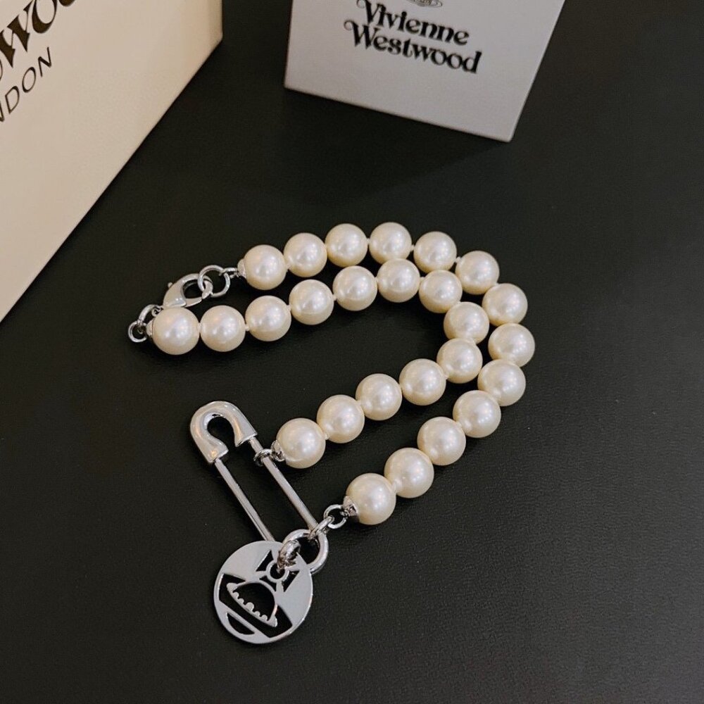 𝐕𝐢𝐯𝐢𝐞𝐧𝐧𝐞 𝐖𝐞𝐬𝐭𝐰𝐨𝐨𝐝🪐✨